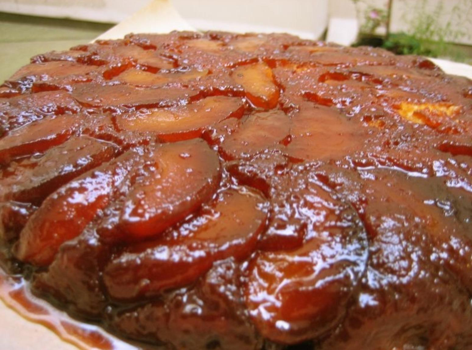 Apple Upside Down Cake
 Fresh Apple Upside Down Cake Recipe