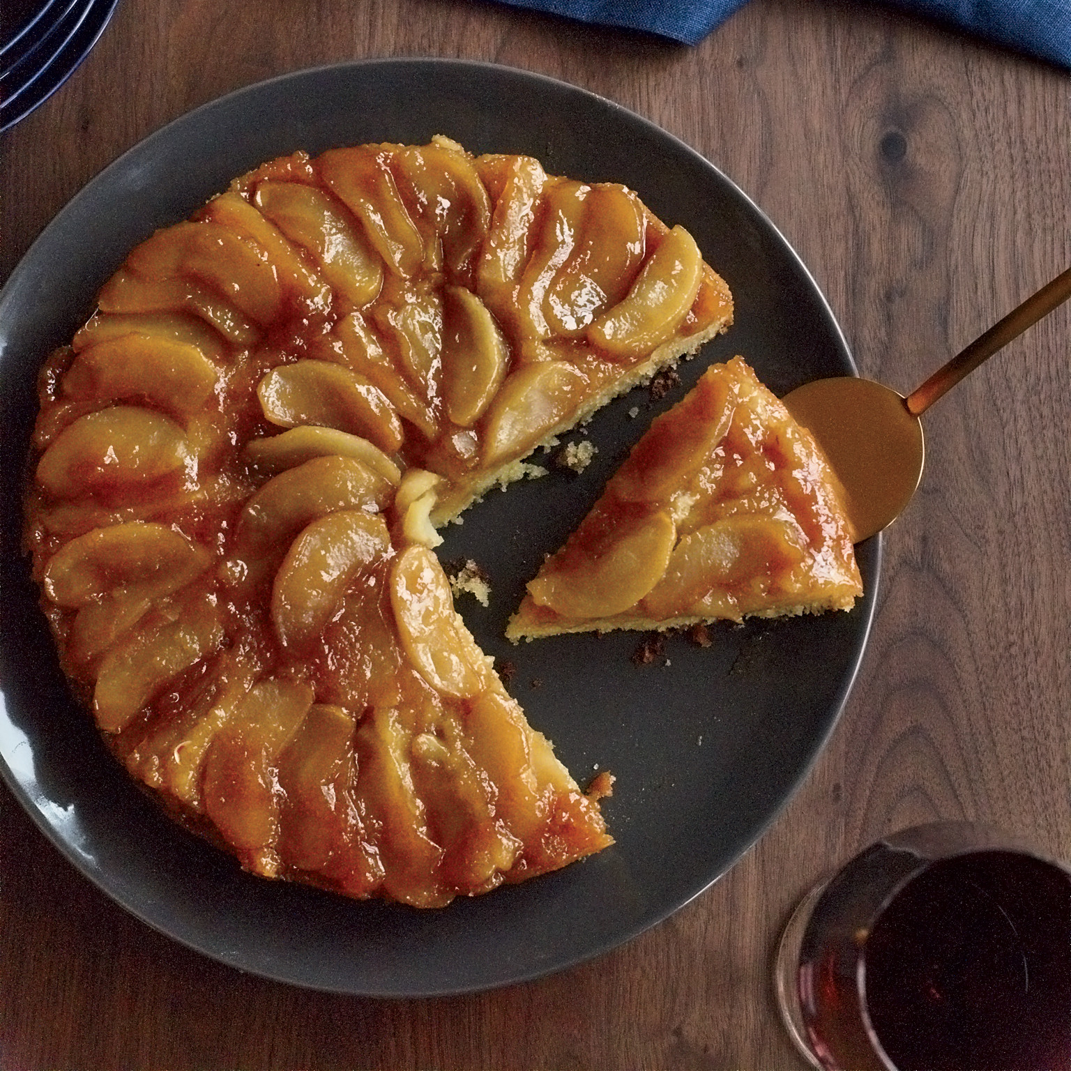 Apple Upside Down Cake
 Maple Apple Upside Down Cake Recipe Joanne Chang