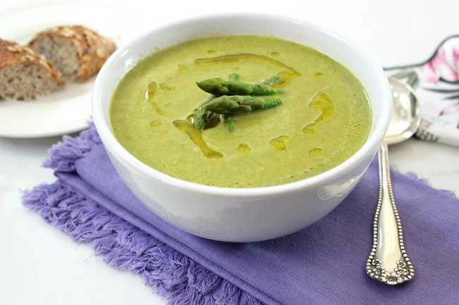 Asparagus Soup Without Cream
 Asparagus Soup Recipe with Spinach and Garlic