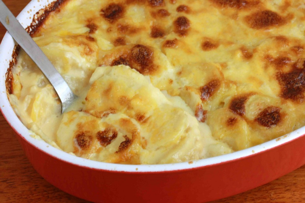 Au Gratin Potatoes Recipes
 Perfectly Creamy Au Gratin Potatoes The Daring Gourmet