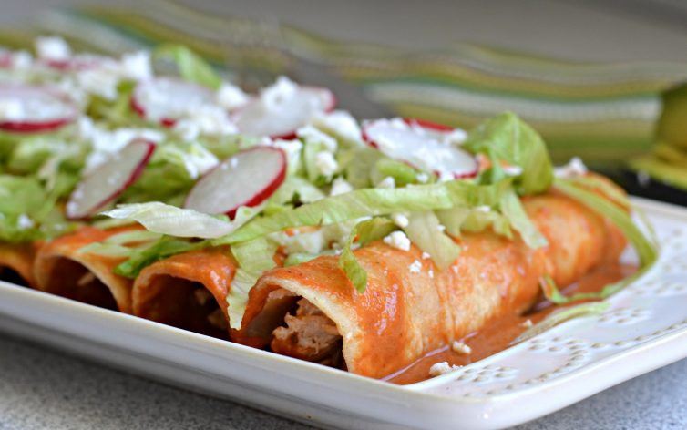 Authentic Mexican Enchiladas
 Enchiladas Rojas En Salsa Casera Receta pleta