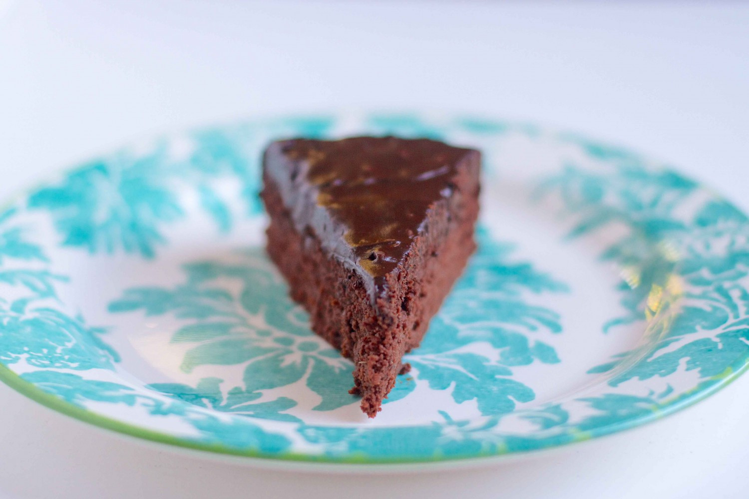 Avocado Chocolate Cake
 Avocado Chocolate Frosting Paleo and Vegan