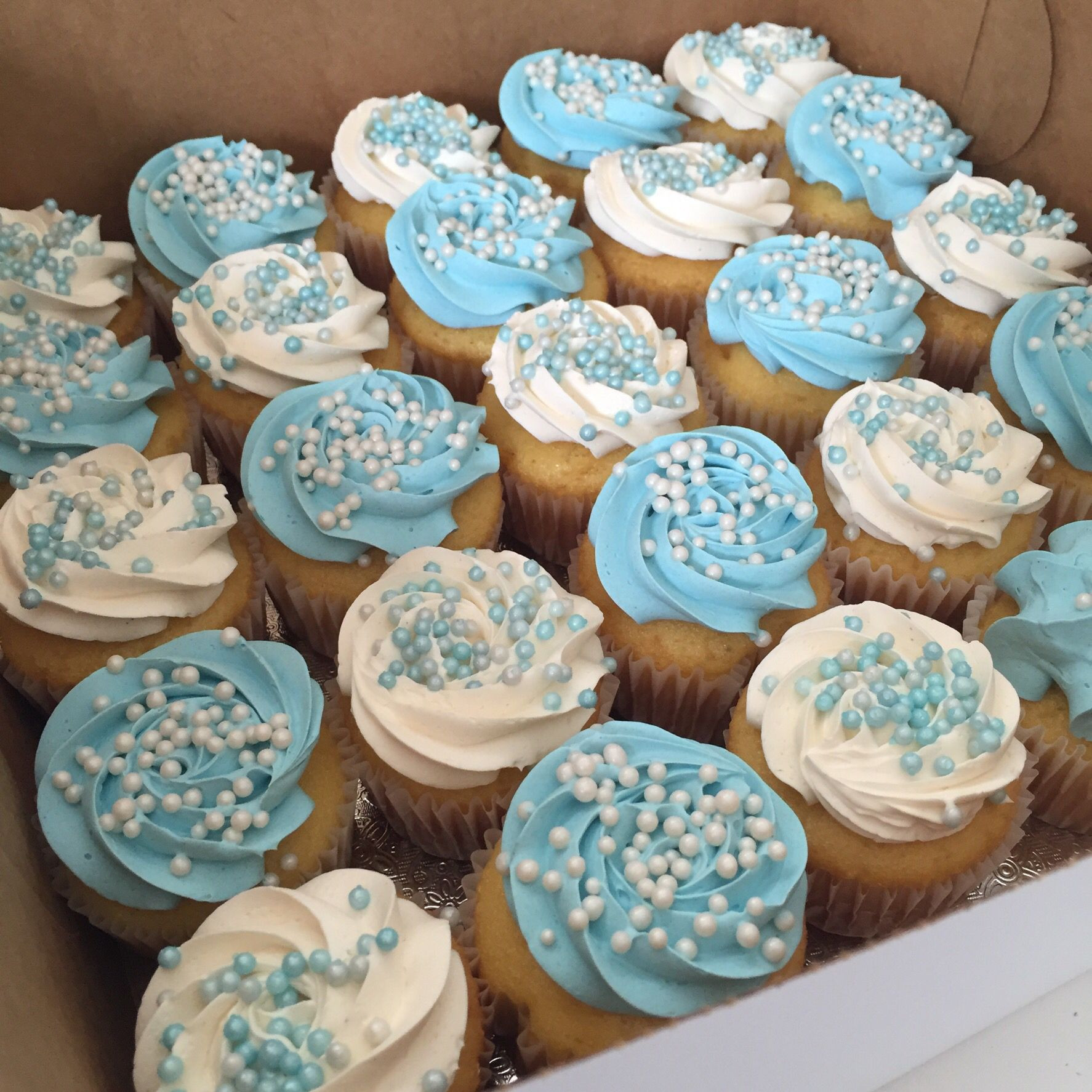 Baby Shower Cupcakes For Boys
 Blue and white baby shower cupcake