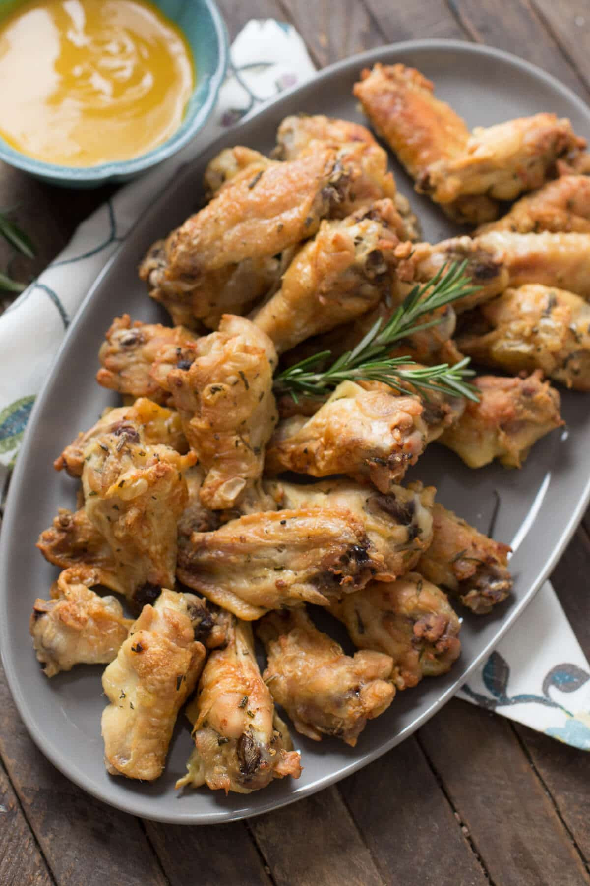 Bake Chicken Wings
 Crispy Baked Chicken Wings with Carolina Mustard Sauce