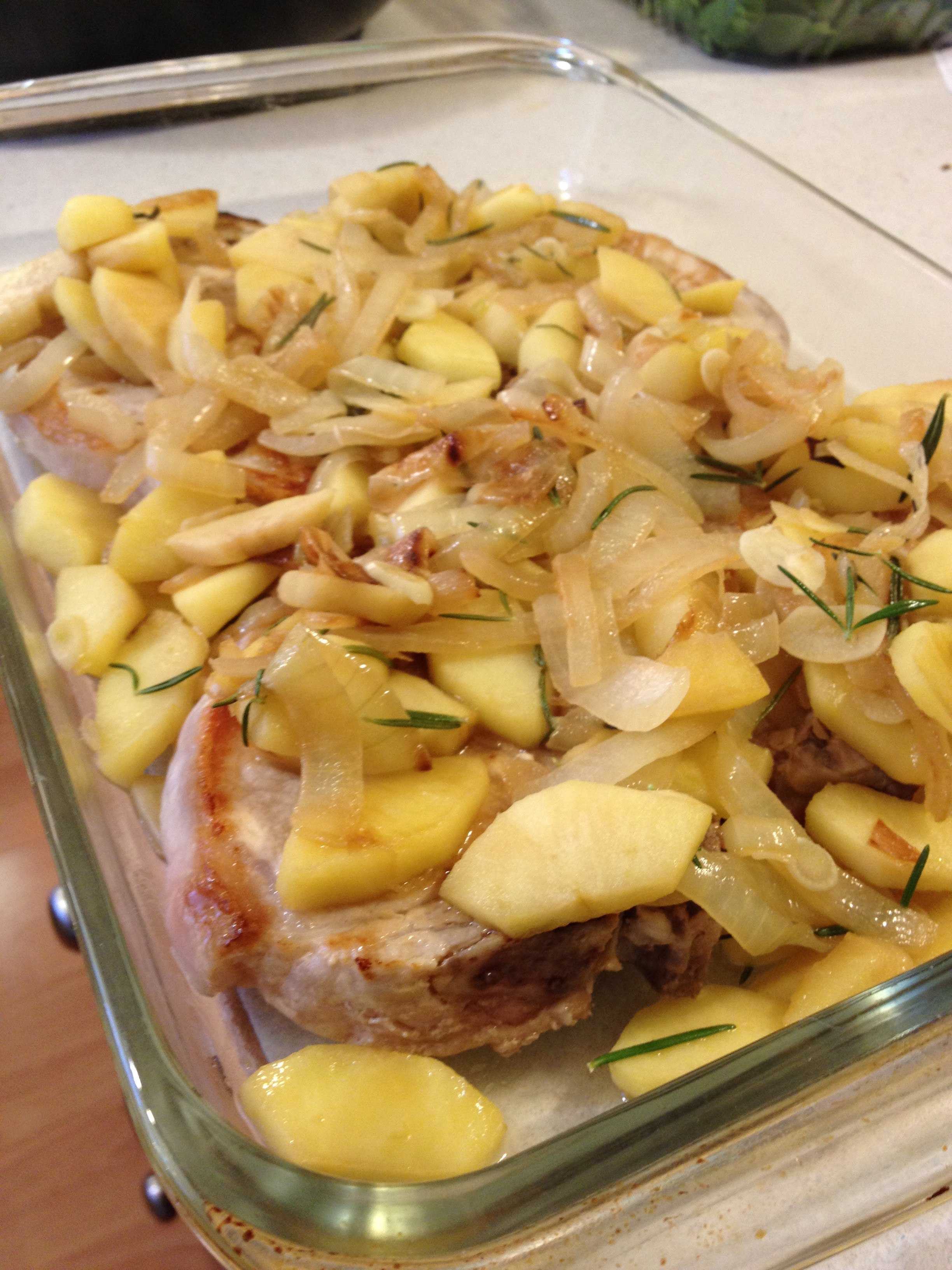 Baked Pork Chops With Apples
 Baked Pork Chops With Apples And ions Recipe