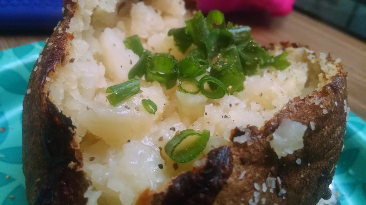 Baked Potato Alton Brown
 Learning The Perfect Baked Potato – Alton Brown Good Eats