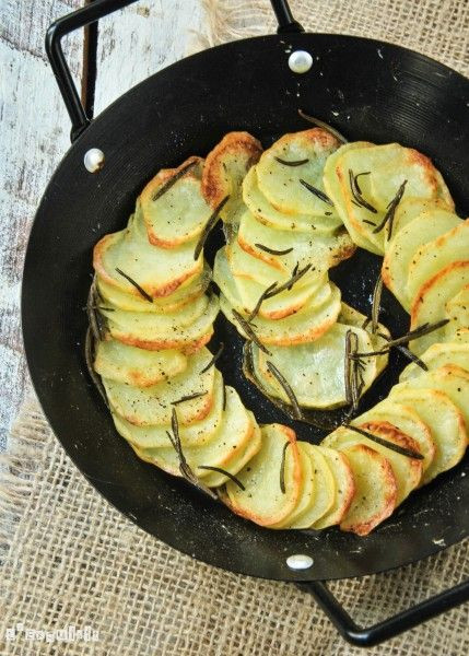 Baked Potato Cat
 Patatas al romero horno Cocina Verduras