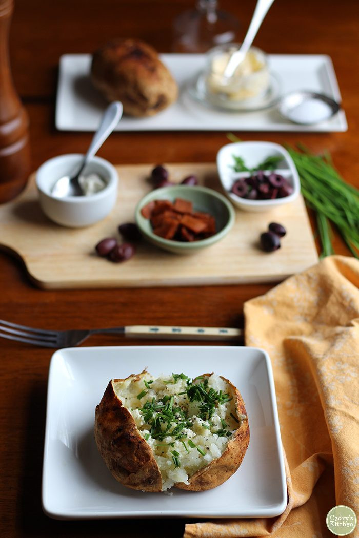 Baked Potato In Air Fryer
 Air fryer baked potato with all the fixins Cadry s Kitchen