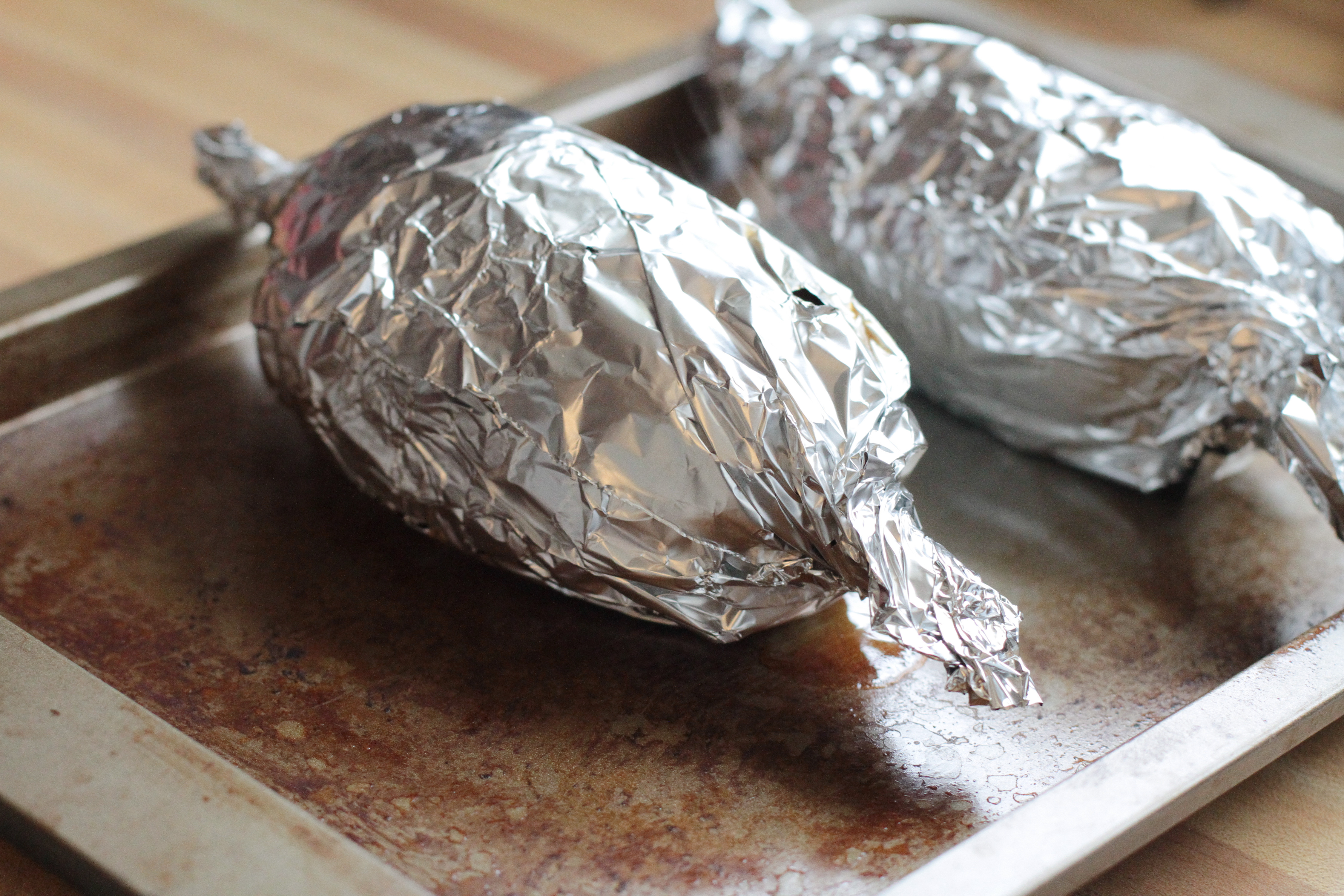 Baked Potato In Oven Wrapped In Foil
 How to Cook Sweet Potatoes in Aluminum Foil in the Oven