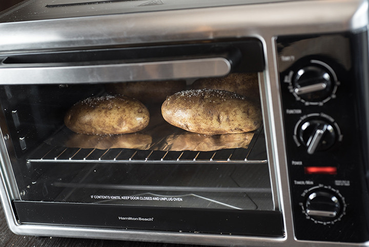 Baked Potato In Toaster Oven
 toaster oven