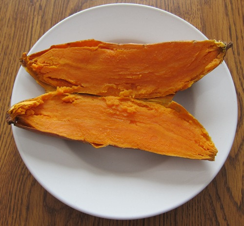 Baked Sweet Potato Microwave
 How To Cook Sweet Potatoes In A Microwave – Melanie Cooks