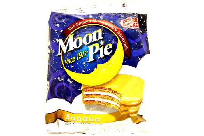 Banana Moon Pie
 MOON PIE BANANA £1 29 American Chocolate and Candy