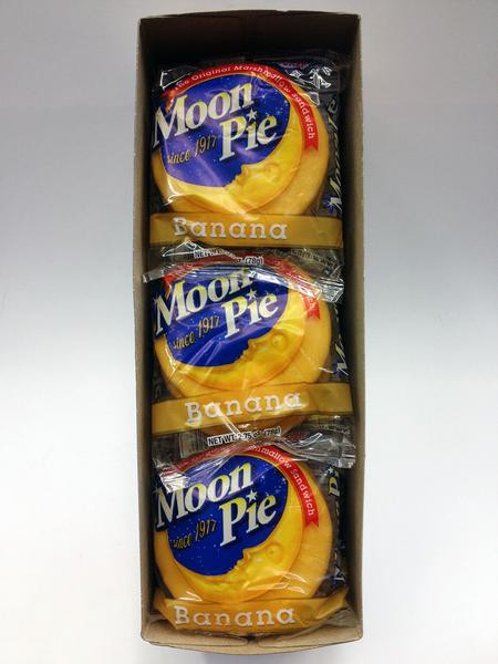 Banana Moon Pie
 Moon Pie Banana 2 75oz 9 Pack