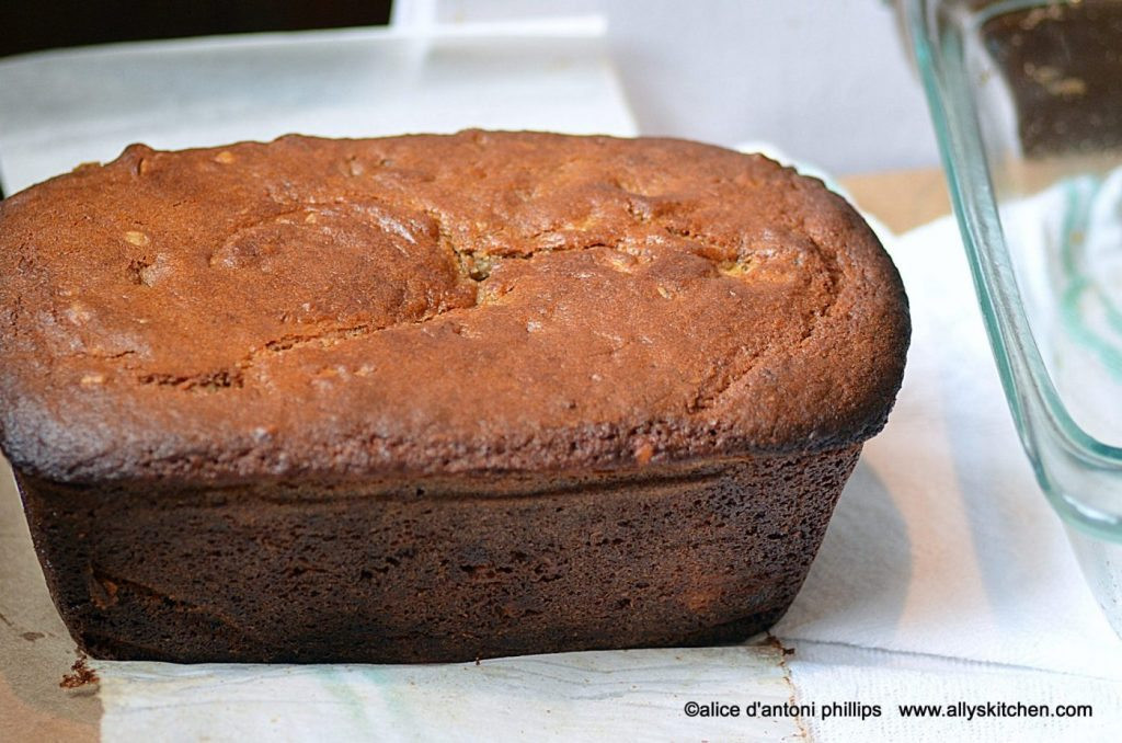 Banana Nut Bread With Brown Sugar
 chunkie banana nut brown sugar bread