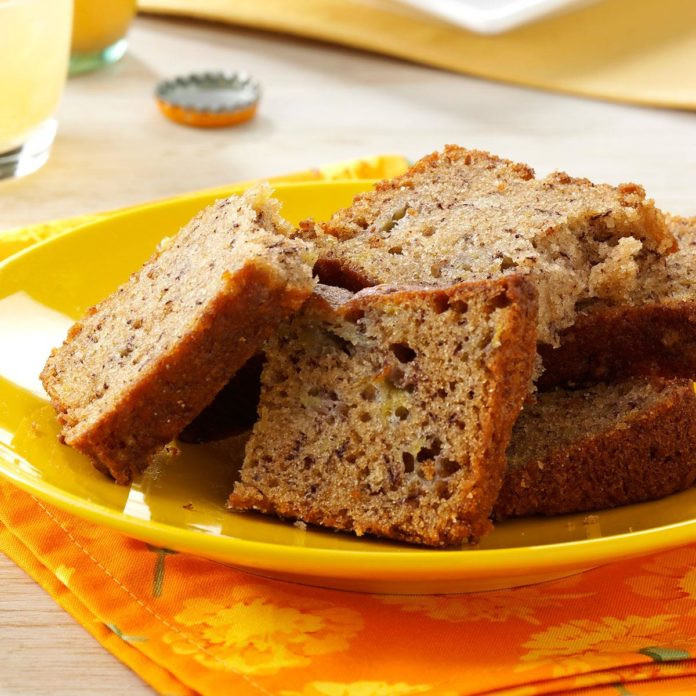 Banana Pineapple Bread
 Moist Pineapple Banana Bread Recipe