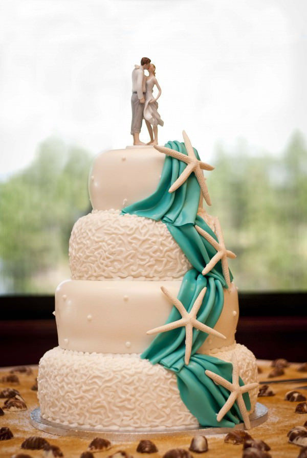 Beach Wedding Cakes
 Sweet Inspiration 15 Fabulous Beach Wedding Cakes