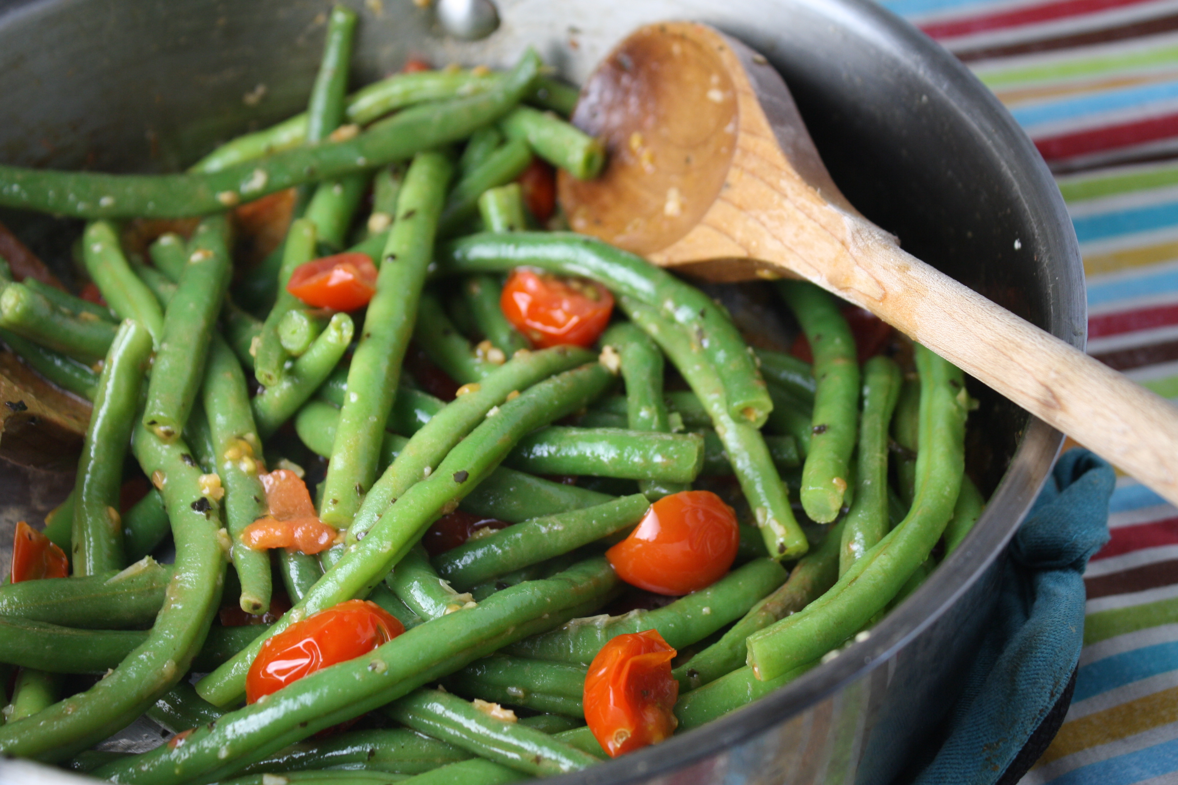 Beans Greens Tomatoes
 Tender Green Beans w Cherry Tomatoes & Basil Tessa the