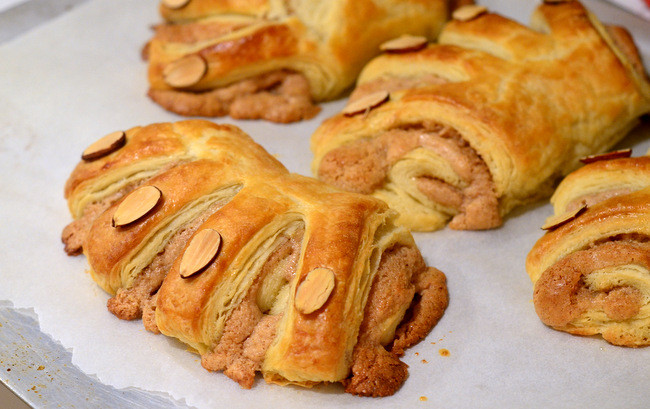 Bear Claw Dessert
 How to Make Bear Claw French Pastries from Scratch