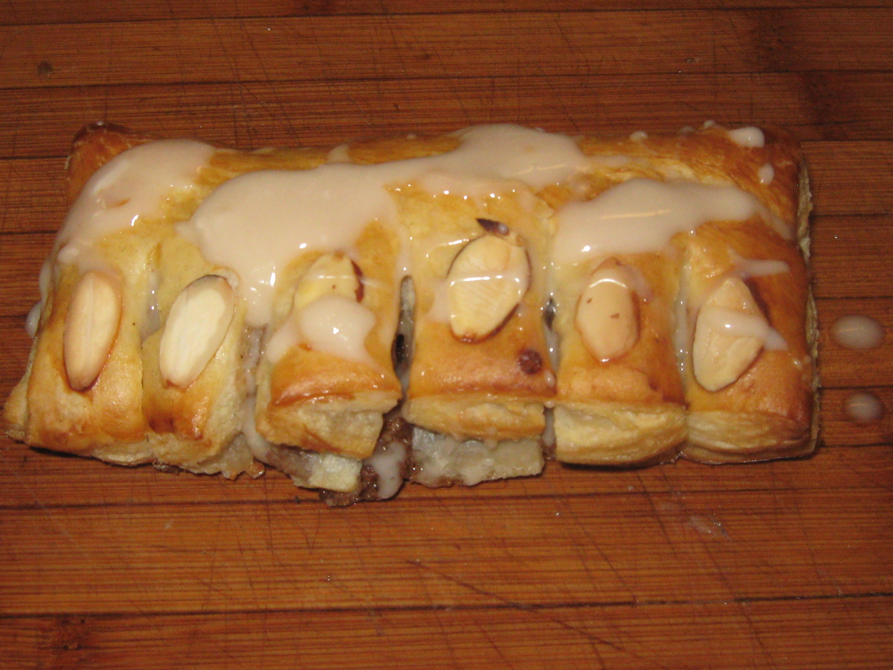 Bear Claw Dessert
 Recipe Easy Bear Claws