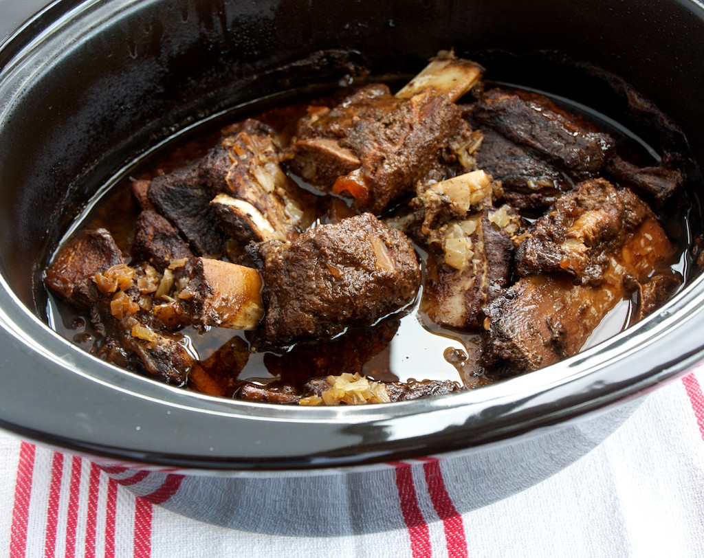 Beef Ribs Recipe Slow Cooker
 Slow Cooked Beef Short Ribs for BBQ Sliders Sass & Veracity