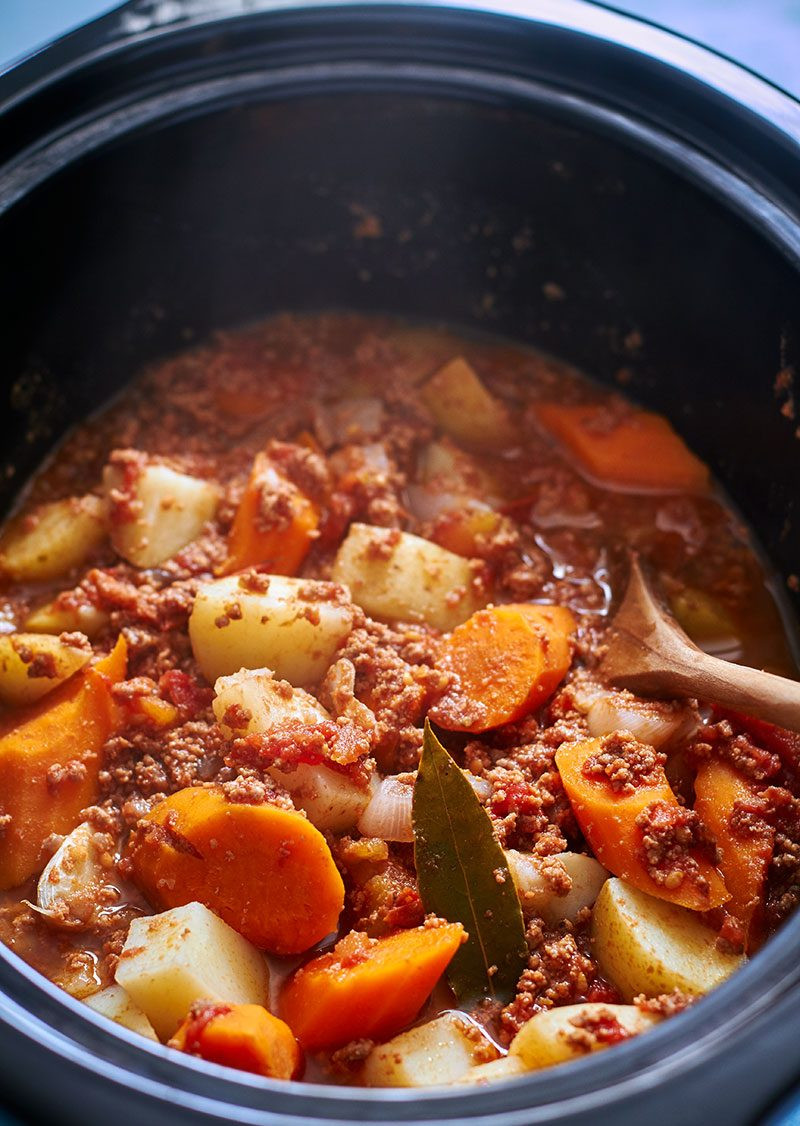 Beef Stew Recipes Crock Pot
 Crock Pot Ground Beef Stew Potato and Carrot — Eatwell101
