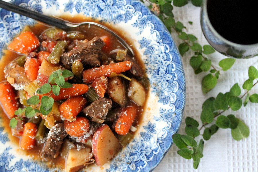 Beef Stew With Red Wine
 Oregano and Red Wine Beef Stew