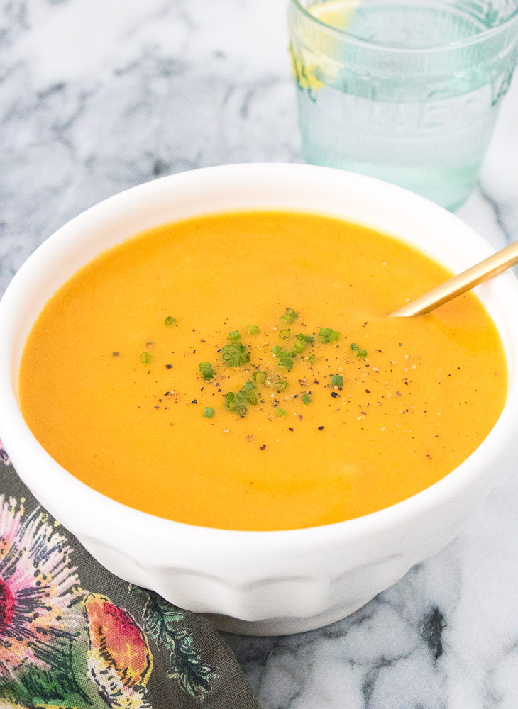 Best Butternut Squash Soup
 Easy Roasted Butternut Squash Soup