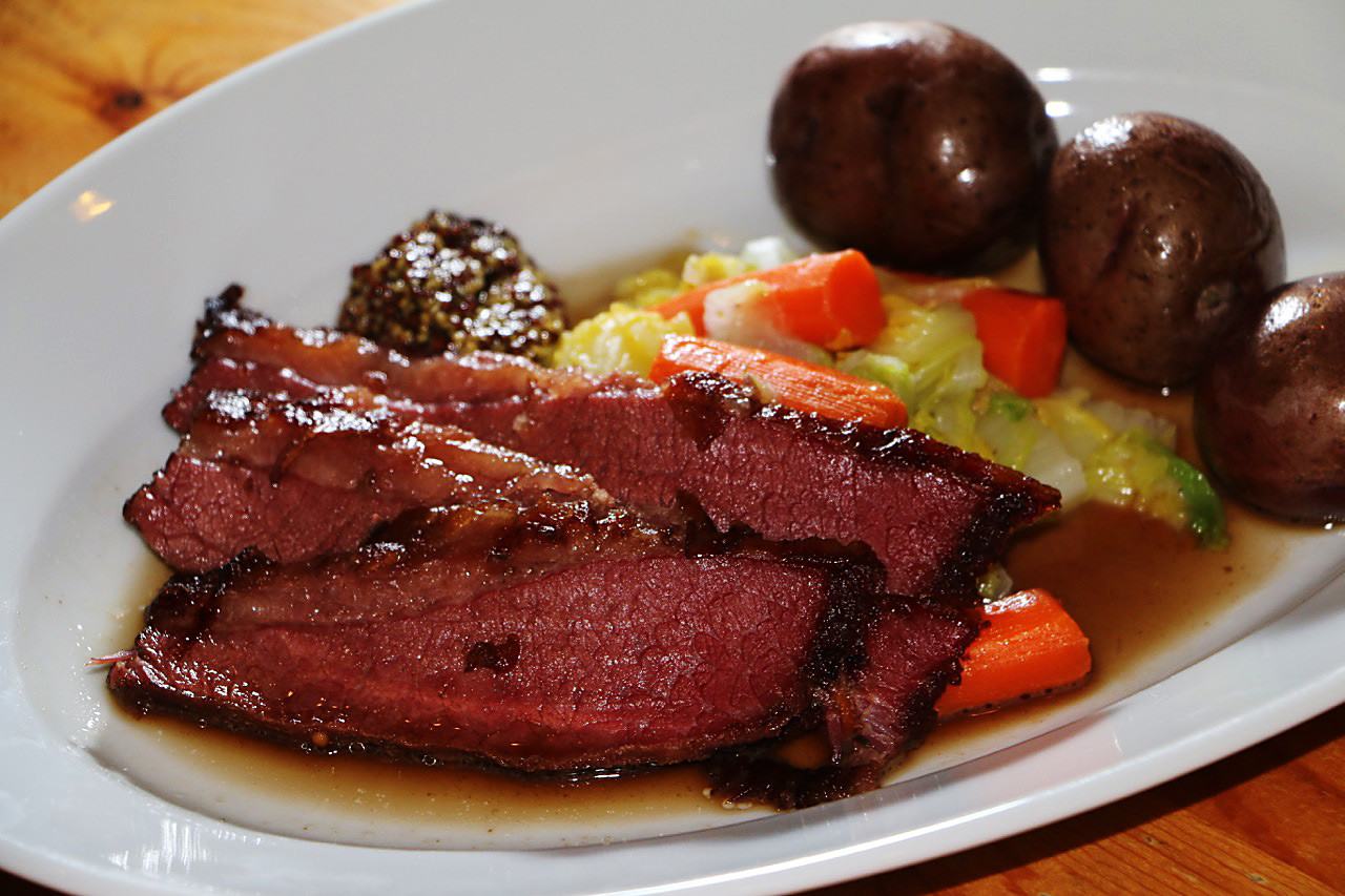 Best Corned Beef And Cabbage
 Guinness Braised Corned Beef with Cabbage