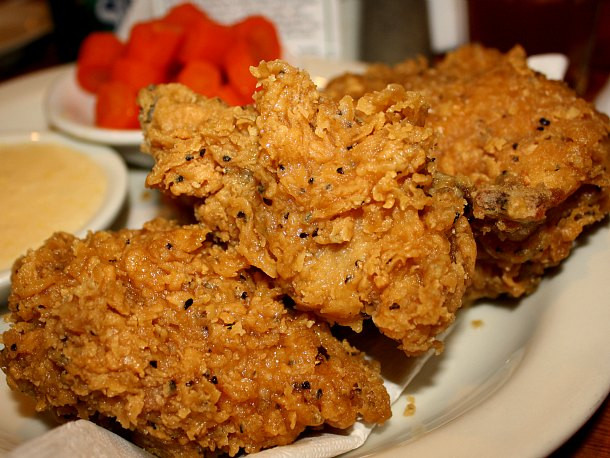 Best Fried Chicken In Atlanta
 Gallery Atlanta 10 Fried Chicken Spots That Are Cluckin