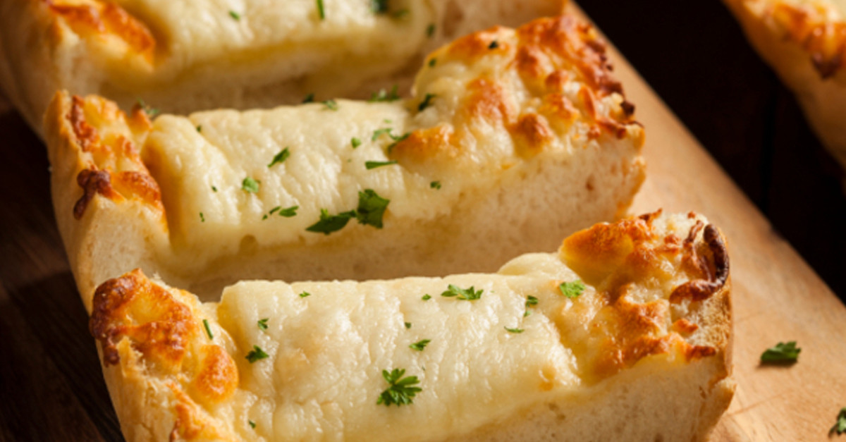 Best Garlic Bread
 This Easy & Cheesy Garlic Bread Just Might Be The Best