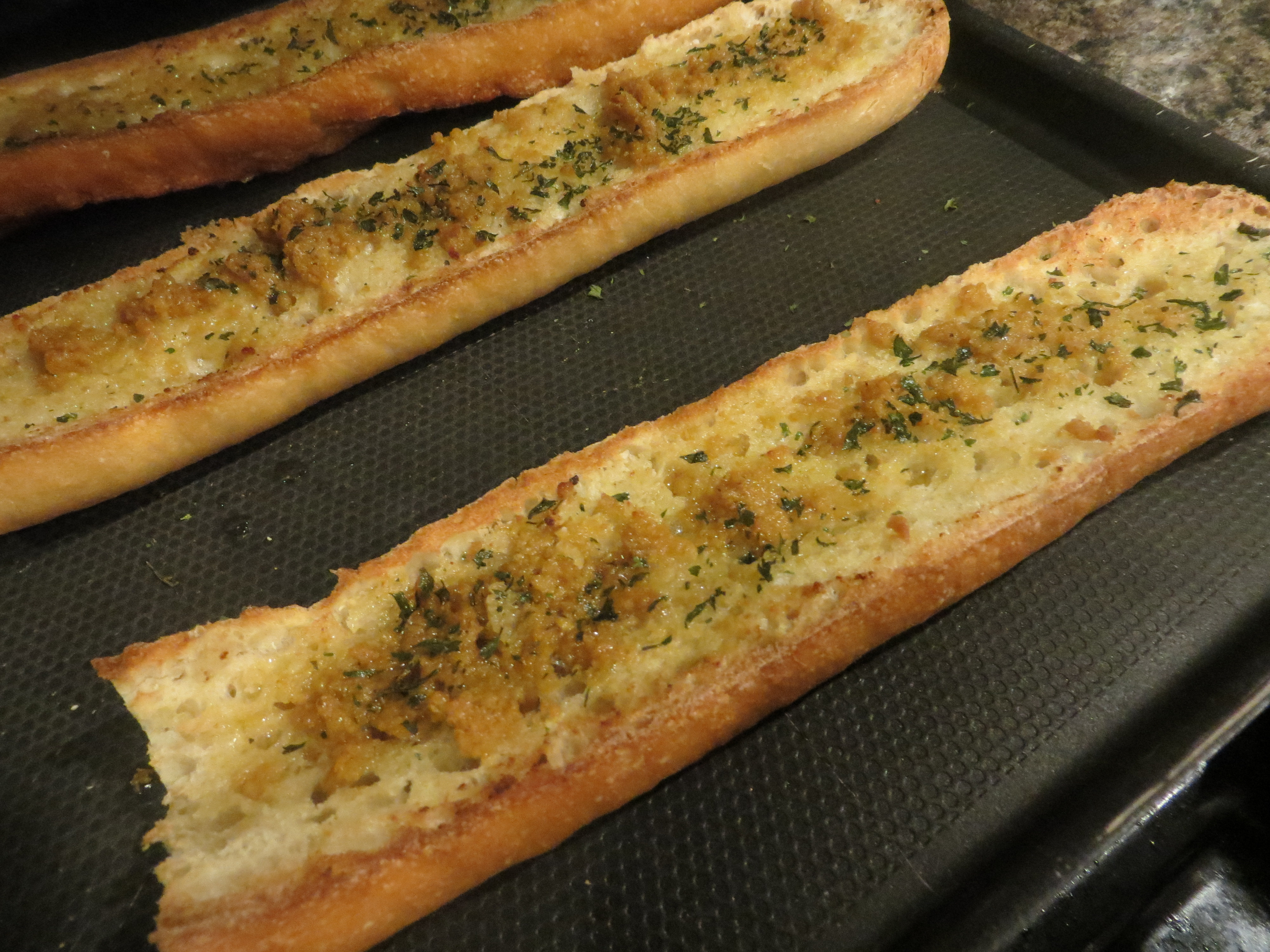 Best Garlic Bread
 The Best Garlic Bread in the World