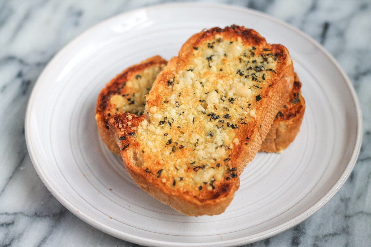 Best Garlic Bread
 How to Make the Best Garlic Bread