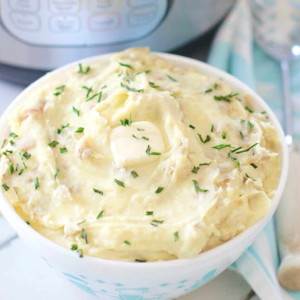 Best Garlic Mashed Potatoes
 Instant Pot Garlic Mashed Potatoes The Country Cook