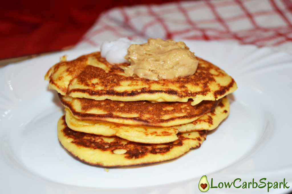 Best Keto Pancakes
 The best Keto Pancakes with Coconut Flour