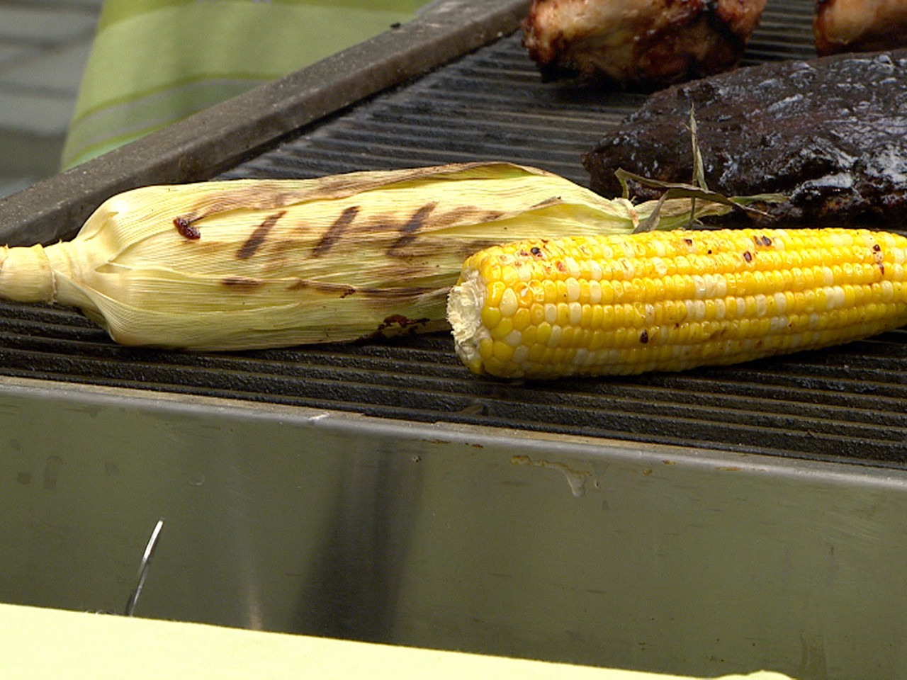 Best Way To Grill Corn
 What’s the best way to cook corn on the grill TODAY