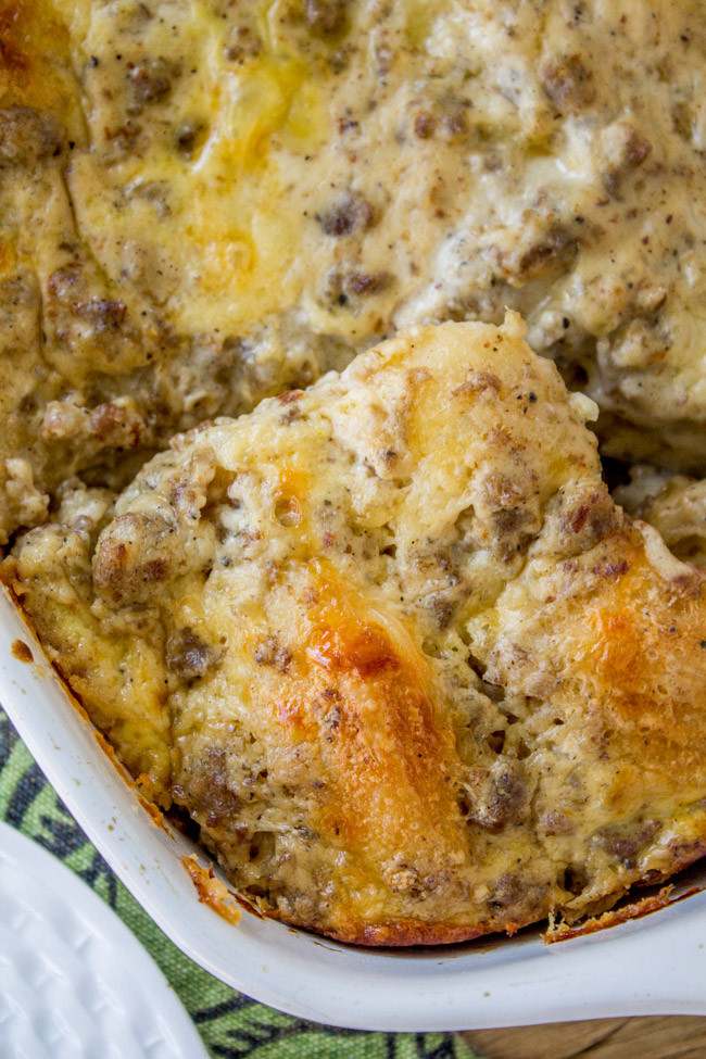 Biscuit And Gravy Casserole
 Overnight Biscuits and Gravy Casserole The Food Charlatan