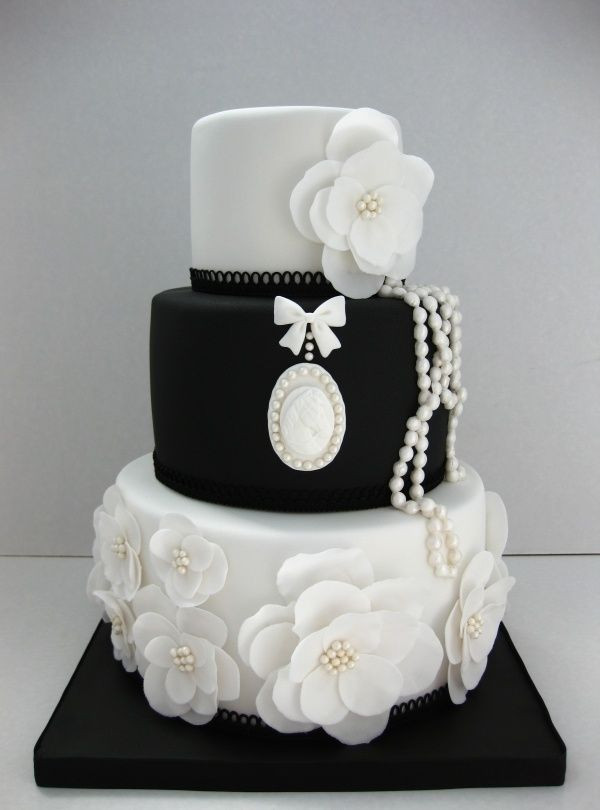 Black And White Cake
 Southern Blue Celebrations Black & White Wedding Cake Ideas