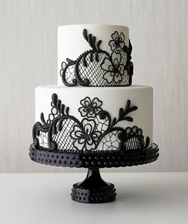 Black And White Cake
 Sweet Black and White Cake with Flowers for Wedding Party