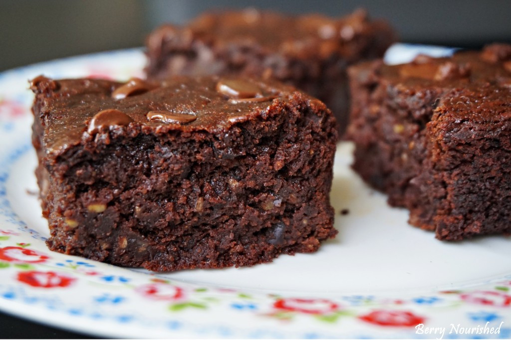 Black Bean Avocado Brownies
 Chocolatey Chia Avocado Black Bean Brownies Berry Nourished