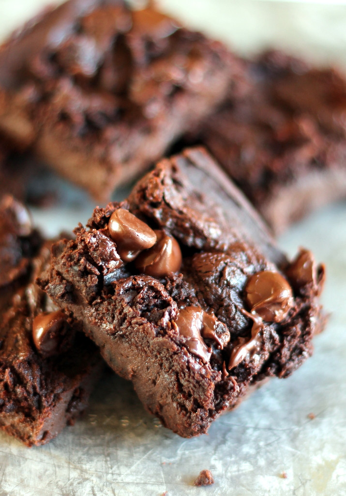 Black Bean Avocado Brownies
 Flourless Black Bean Avocado Brownies vegan and gluten