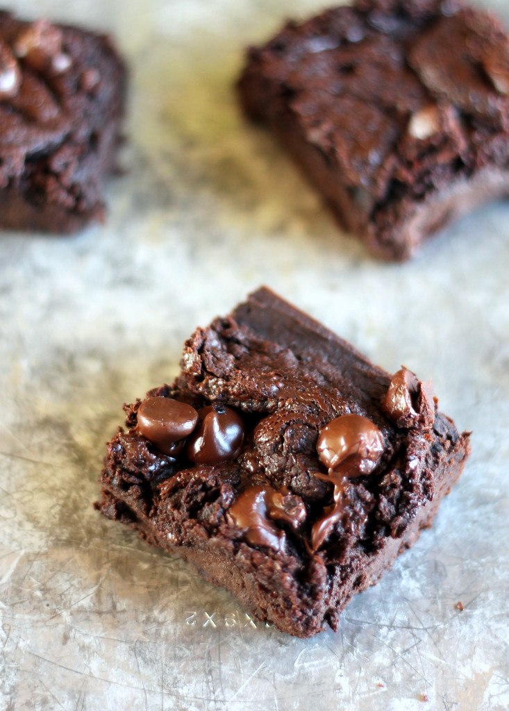 Black Bean Avocado Brownies
 Flourless Black Bean Avocado Brownies vegan and gluten