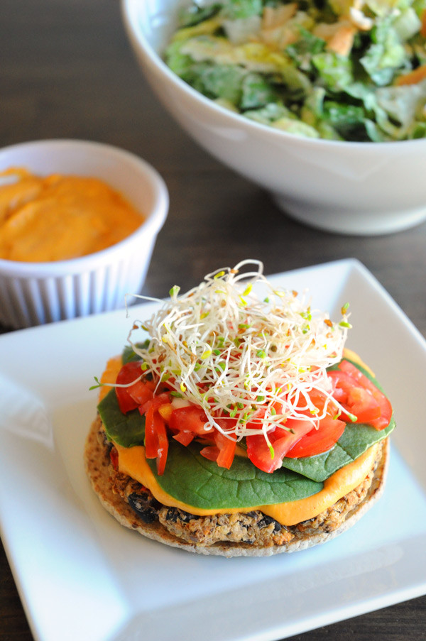 Black Bean Quinoa Burger
 Vegan Bean Quinoa Burger