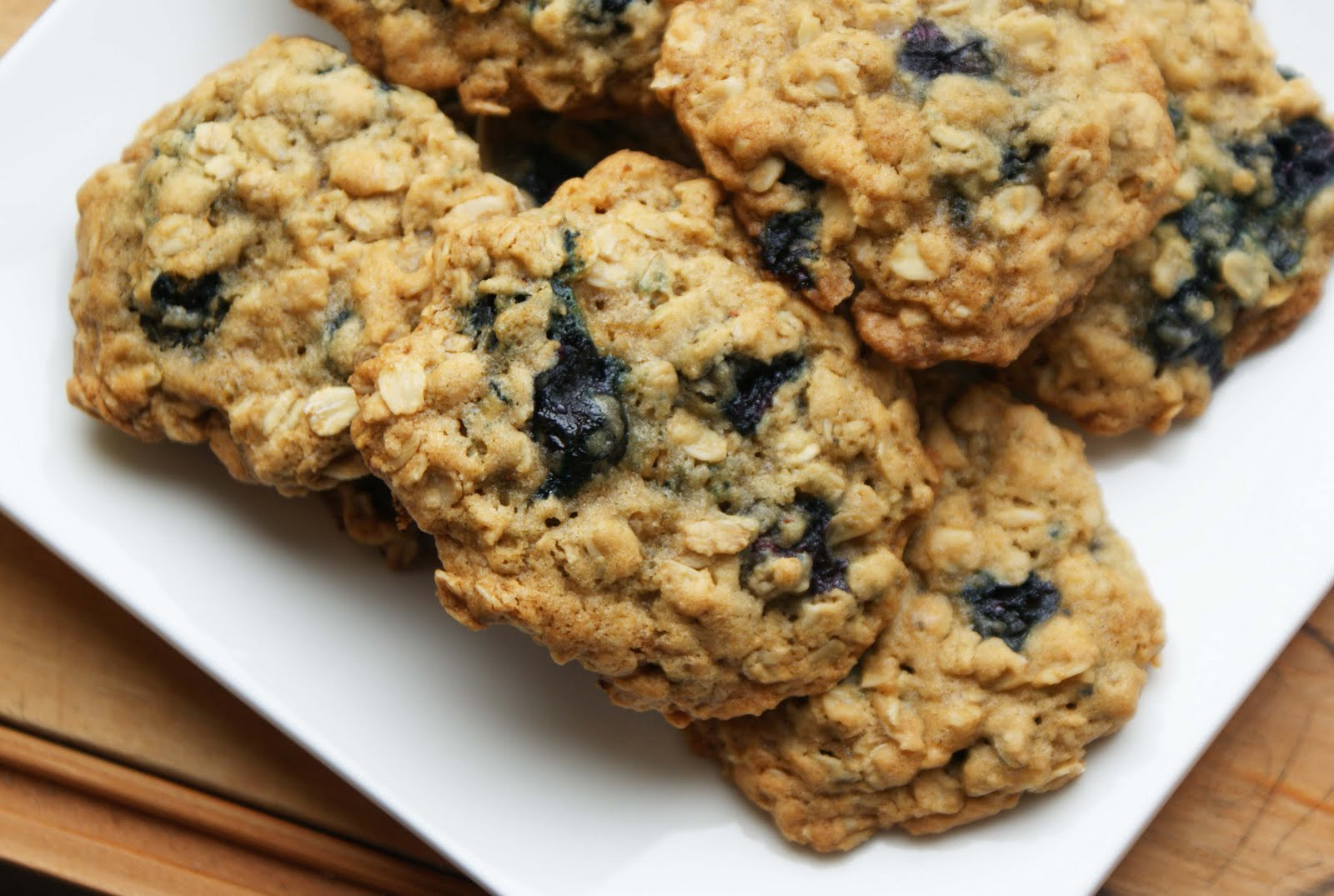 Blueberry Oatmeal Cookies
 Chewy Blueberry Oatmeal Cookies Dinner With Julie Dinner