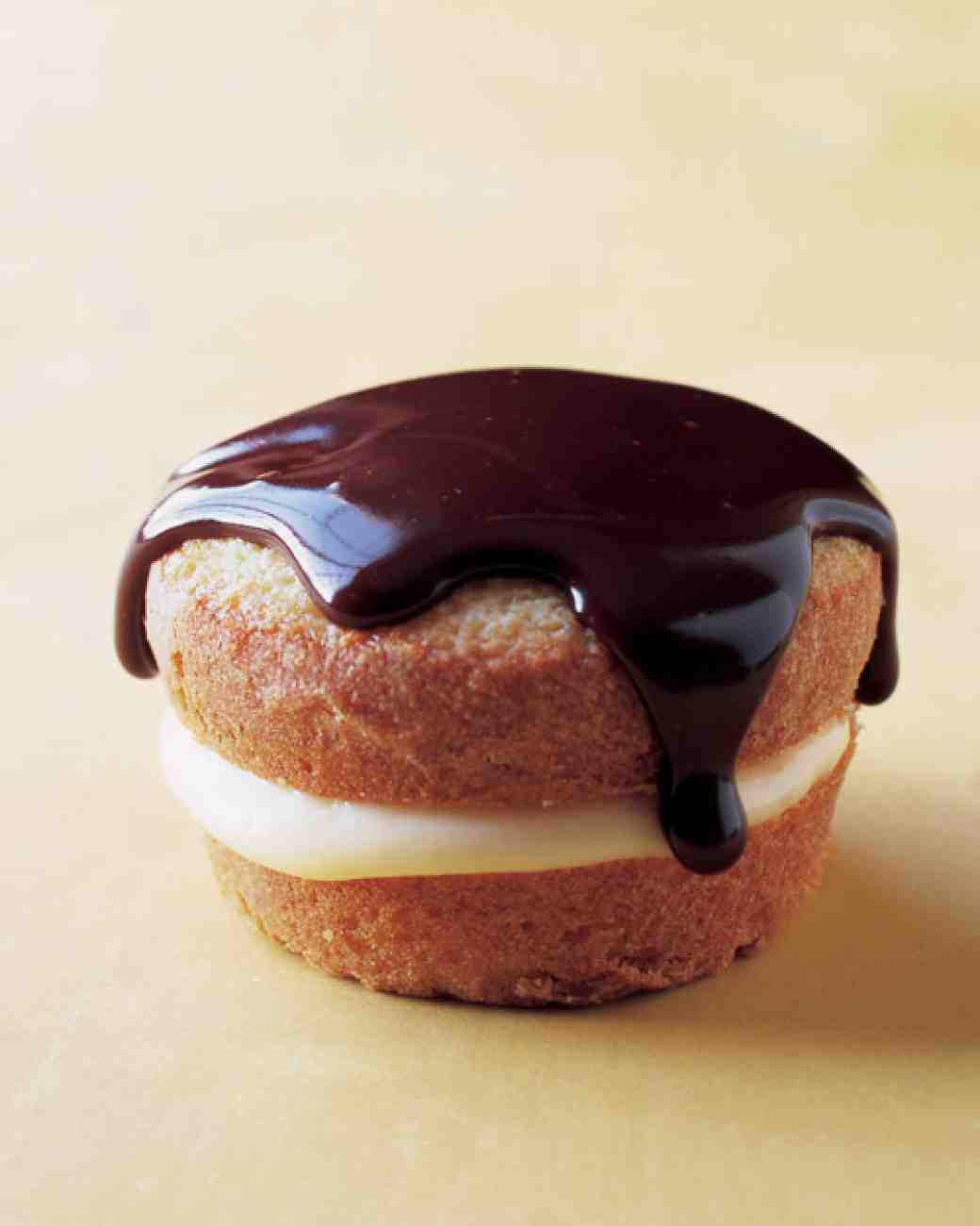 Boston Cream Pie Cupcakes
 Boston Cream Pie Cupcakes Recipe & Video