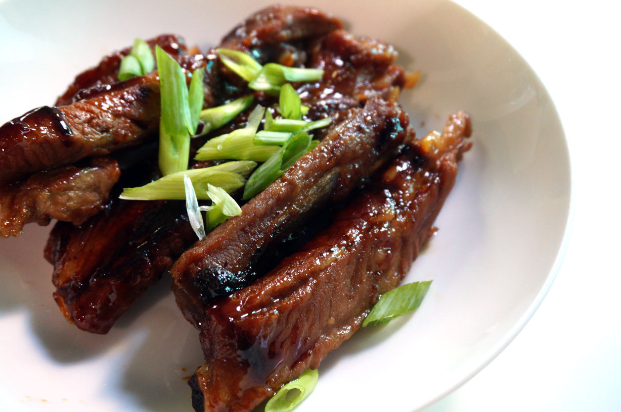 Braised Pork Ribs
 Braised Spare Ribs Supearibu no Nikomi – スペアリブ の にこみ