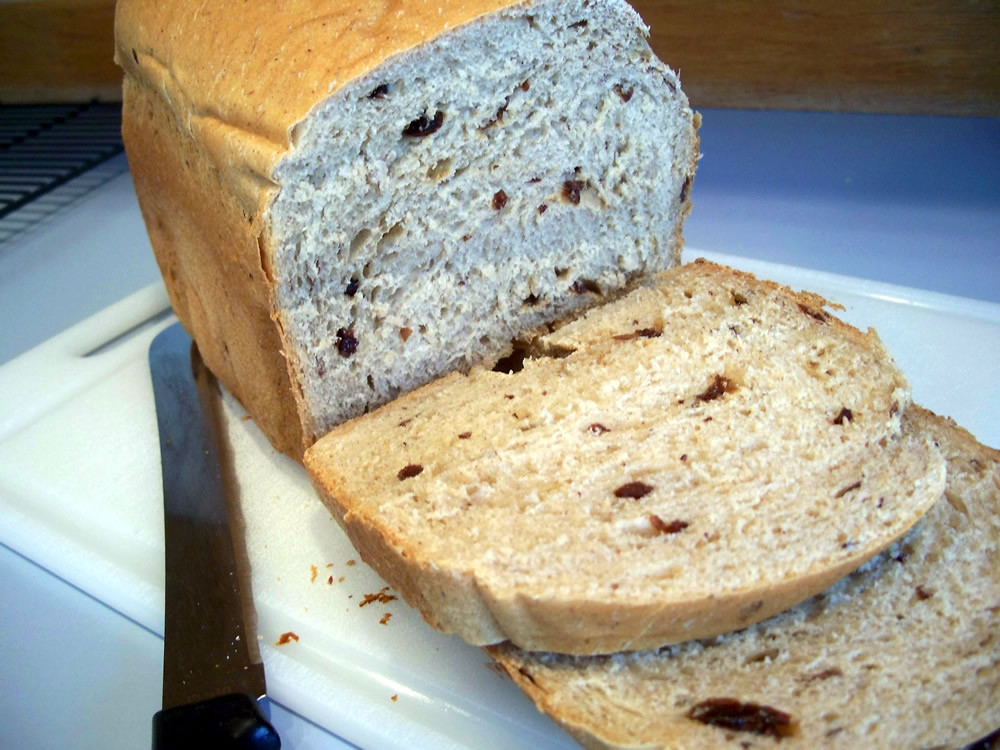 Bread Maker Recipes
 Banana Raisin Bread Recipe for the Bread Machine