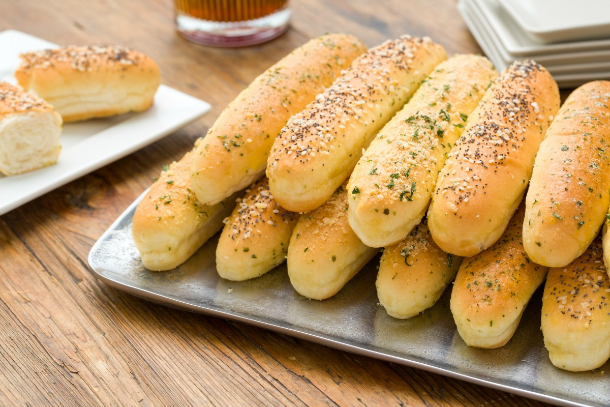 Bread Sticks Recipe
 Best Ways to Top Breadsticks Sour Cream and ion