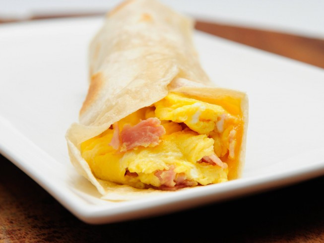 Breakfast Burritos For A Crowd
 Breakfast Burritos for a Crowd Recipe