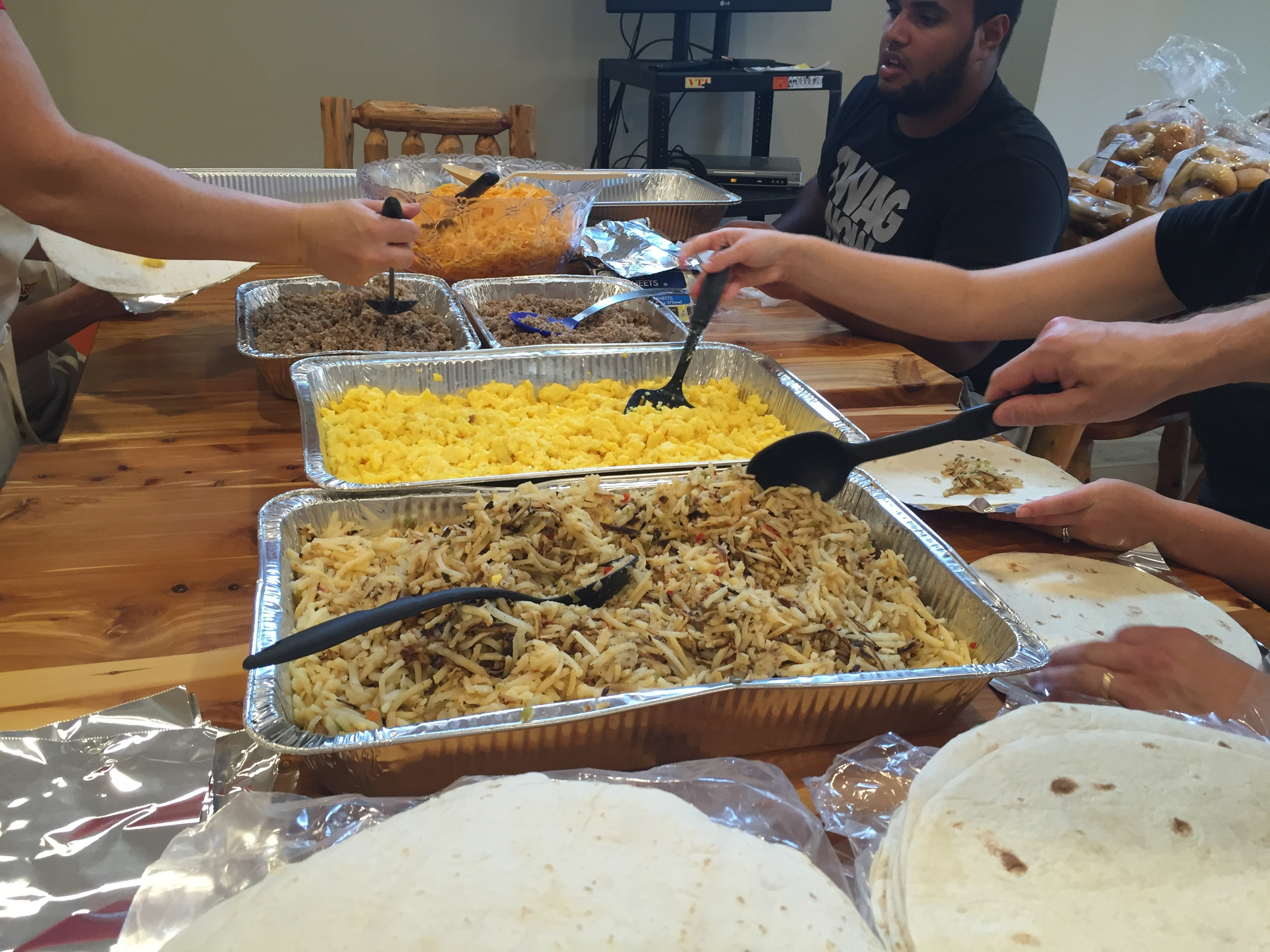 Breakfast Burritos For A Crowd
 Breakfast Burritos for a Crowd