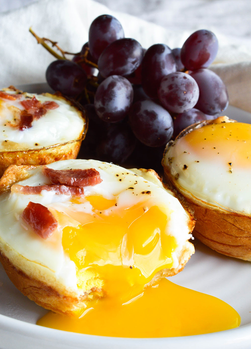 Breakfast Ideas With Eggs And Bacon
 Bacon and Egg Breakfast Cups WonkyWonderful